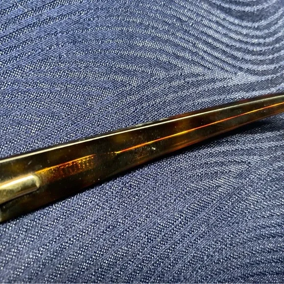 Tommy Hilfiger Prescription Glasses with Case and Cleaning Cloth - Picture 4 of 9